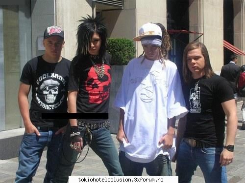POZE - hai ca pun shi yo una - About band