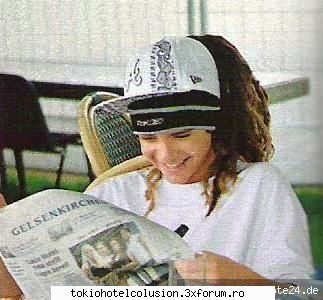 tom: ceeee? bill e imbracat ca un clovn? asta e prea tare!!! poz3 ha!oas3